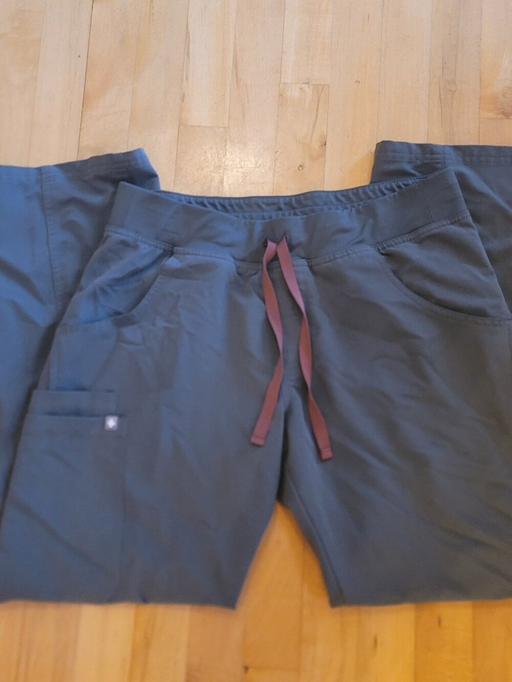 Figs Kade High Rise Straight Leg Cargo Women Scrub Pants Gray Petite Sz M